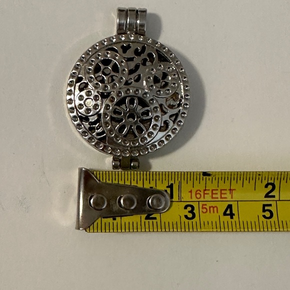 Lot of 7 Fragrance Diffuser Lockets - Picture 13 of 16